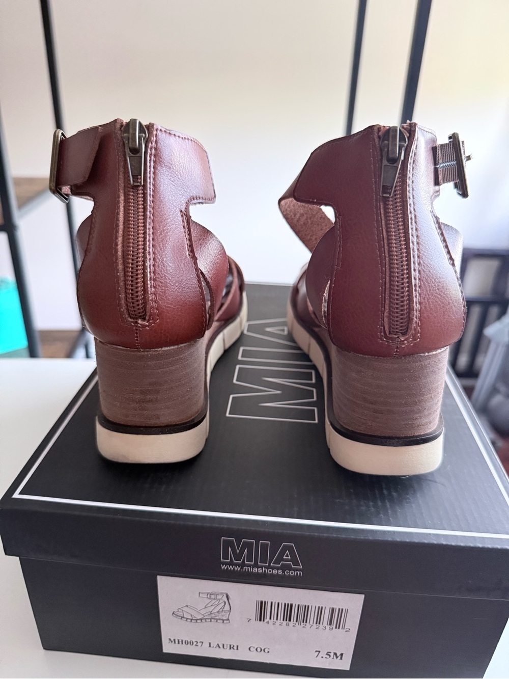 MIA “Lauri” Cognac Platform Sandals – Size 7.5M